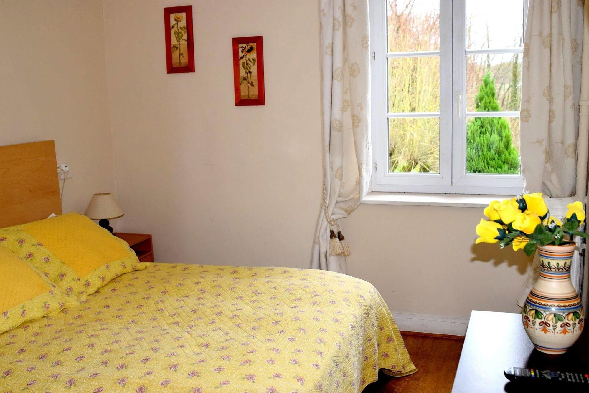 Auberge Le Rabelais Malay-le-Petit Экстерьер фото
