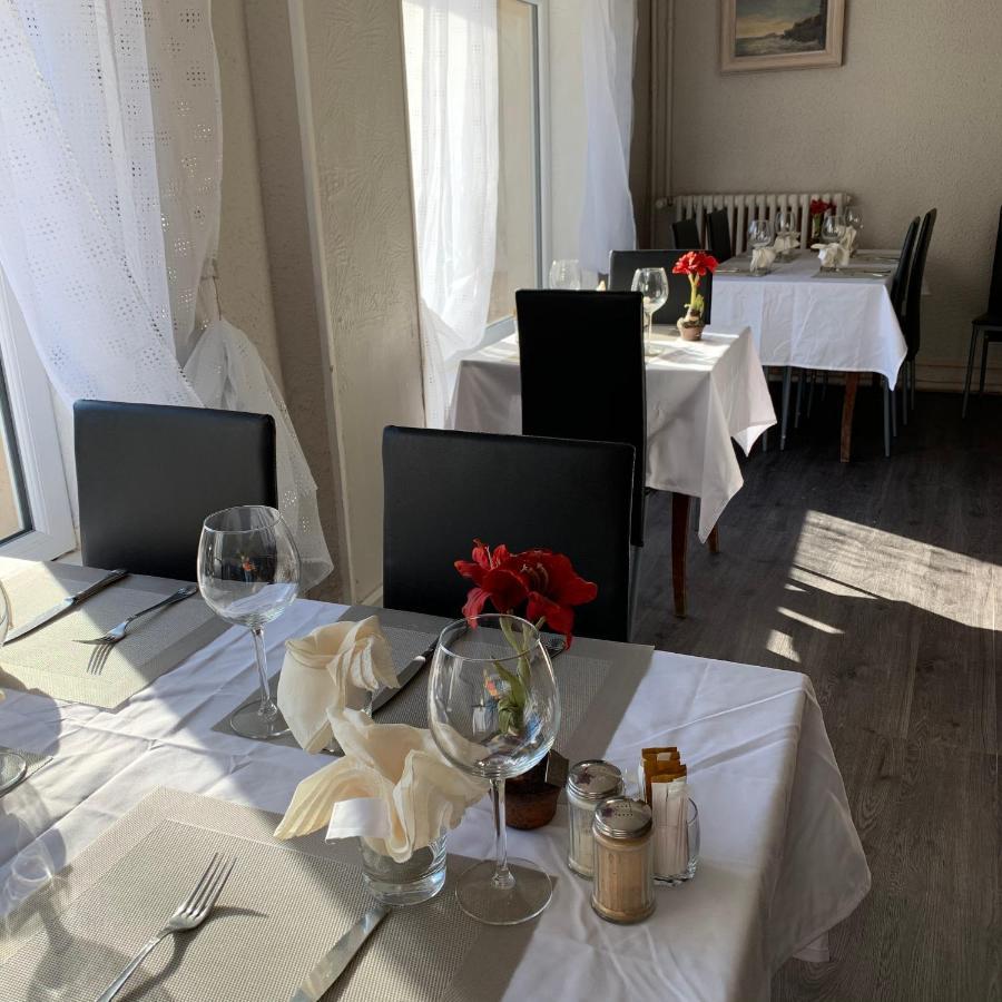Auberge Le Rabelais Malay-le-Petit Экстерьер фото